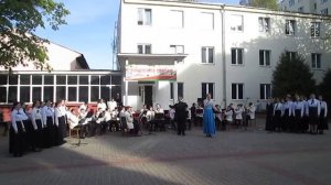 "Спасибо, музыка" из к/ф "Мы из джаза" (муз. М.Минкова, сл. Д.Иванова)