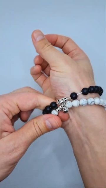 Браслеты парные магнитные акриловые женские мужские смотреть онлайн