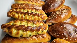 Пирожки с луком и яйцом на дрожжевом тесте