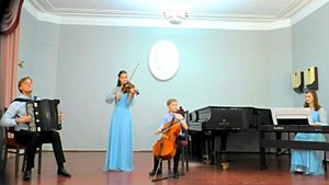 А. Вивальди Концерт "Зима" I часть Исп. семейный квартет "Рубин". Новосибирск