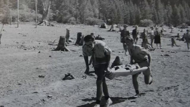 Обращение Старшего скаутмастера Бориса Борисовича Мартино к лагерникам у костра смотреть онлайн