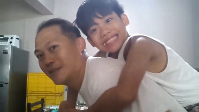 Papa and Baby Cairo смотреть онлайн