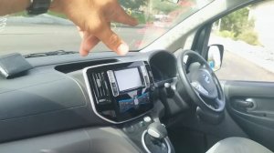 Электрический автобус NISSAN e-NV200, 2015 год