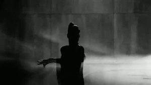 Jennifer Lopez -Baila conmigo.