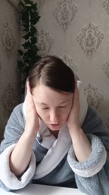 Аутисты закрывают уши
