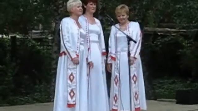 Ансамбль" Çăлкуç"     Çурхи чечексем.