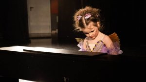 На прекрасном голубом Дунае. Фортепиано. Мишкина Елизавета, 5 лет 
Конкурс Абсолютно, Хабаровск