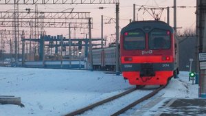 Электропоезд ЭД9М-0174. Покатушки от Казачего до Алтайской+отправление.