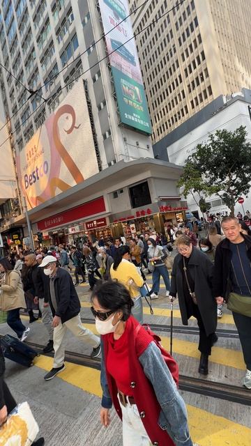 Пешеходный переход в Гонконге смотреть онлайн