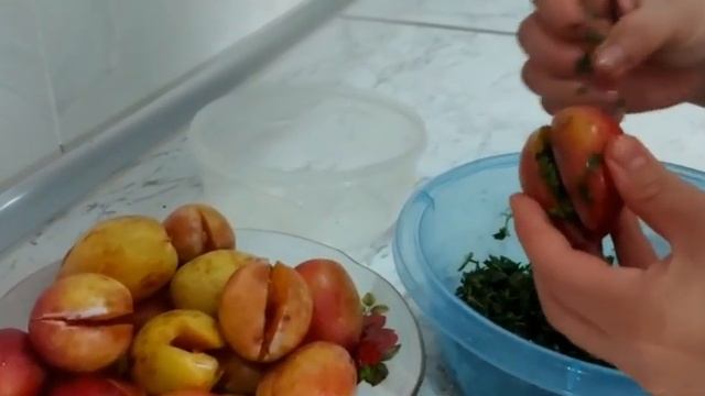 📣Gavalı turşusu içi doldurulmuş Albuxara turşusu 👌qış tədarükü смотреть онлайн