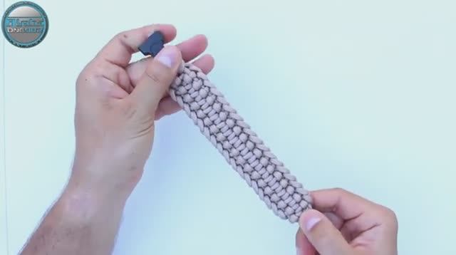 How to make Paracord Bracelet Cancer World of Paracord DIY Paracord bracelet tutorials CETUS(360P)