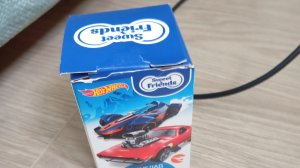 браслет хот-вилс.