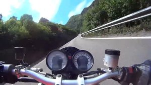 Ducati Monster S2r 1000 Pixelado
