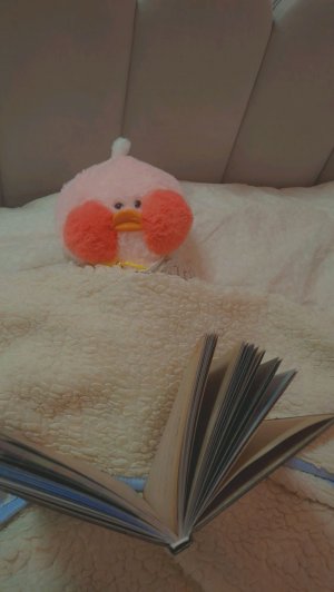 раскрашиваем раскраски с подружкой всё подписываемся и лайкаем видео