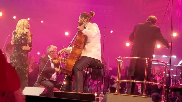 Lara Fabian & HAUSER- Adagio, Albinoni interpretated as new Song 🖤❤️