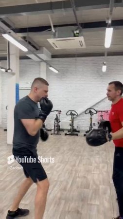 Фитнес тренер Сергей Зазирный