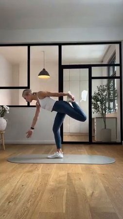 I tried this Mobility and Strength Challenge!🤯 Can you do it