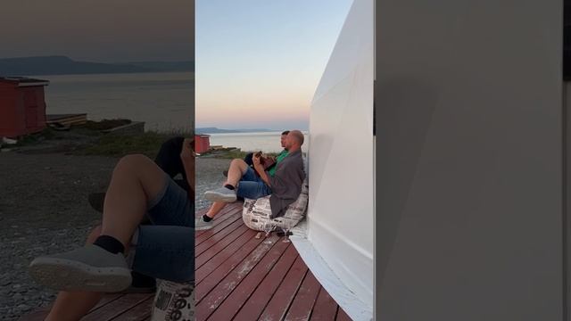 Песни в Тундра-Хаус