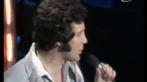 Tom Jones - She`s a Lady (video Live 1971)
