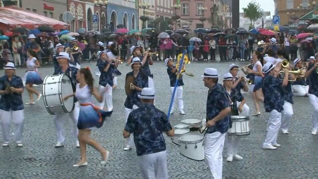 Cheb: Ohlédnutí za mezinárodním festivalem dechových orchestrů смотреть онлайн