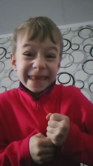 Ем китайские вкусняшки