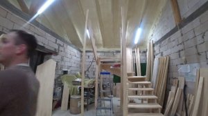 Деревянная лестница на заказ в город Асбест.