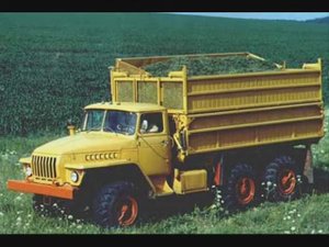 Масштабные модельки из пластилина представляет: модель УРАЛ-5557 в масштабе 1:43 из пластилина.