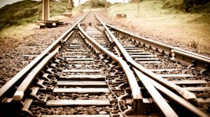 Ставим с сестрой рельсы в майнкрафт