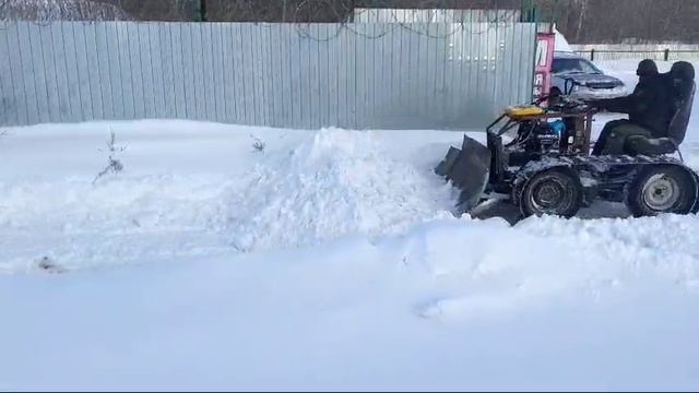 Самодельный минитрактор для чистки снега смотреть онлайн