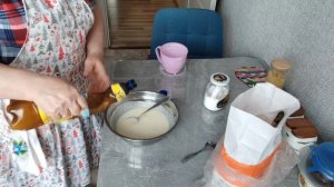 К встрече мужа готова 😉.
И пельмени и вареники и кралечки 😁.