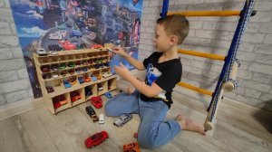 Обзор моей парковки для машинок хот вилс и не только🚘🏍