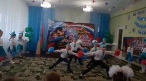 ГБУ ДОО ЗО Детский сад №1 «Тополёк»
Флэшмоб «Единство»