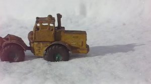 Масштабные модельки из пластилина представляет Кировец К-701 и МЖТ-10. Kirovets K-701 und MHT-10.