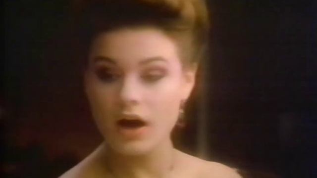 After Eight Chocolate Commercial 1991 смотреть онлайн