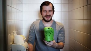 Пародия на рекламу iPhone 5C.