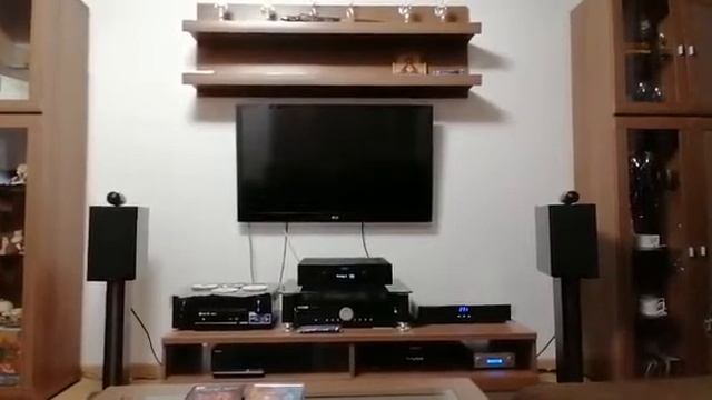 B&w 705s2, hegel h190, marantz cd6005. провода audioquest rocket 88 bi-wiring.