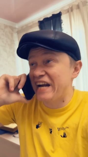 Дед и новая игрушка 😂 #shorts смотреть онлайн