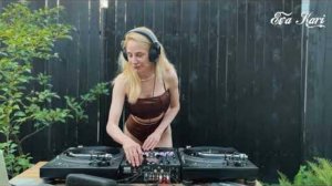 Eva Kari Hype  | on garden in august vinyl digital House Mix