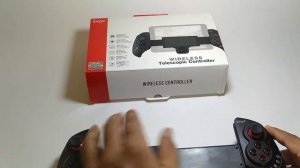 iPega PG - 9023 Practical Stretch Bluetooth Game Controller Gamepad Joystick with Stand