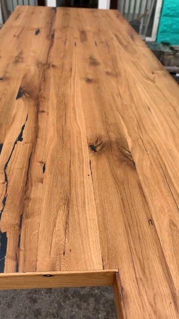 Столешница из старого амбарного дуба. Сэндвич конструкция. Покрытие 2ух компонентным маслом Loba смотреть онлайн