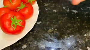 ХОДОВОЙ САЛАТ НА ЛЕТО! Огурец + сыр +колбаса с майонезом #салат #огурец #помидор #сыр #майонез