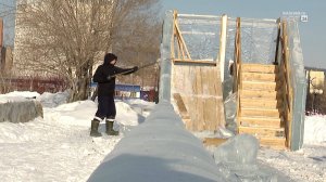 До конца недели в Братске демонтируют ледяные горки и скульптуры