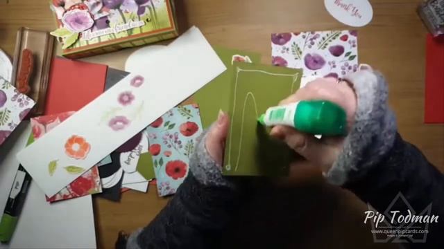 036 Moody Monday Peaceful Poppies Elements смотреть онлайн