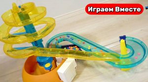 Развивающие горки с шариками для детей ! Строим вместе и запускаем шарики ! Видео для детей