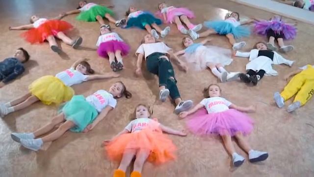 Мар'яна Ро- Мега Звезда (ПАРОДИЯ)