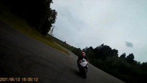 Aprilia RSV Mille chase Kawasaki Z750 on track Aprilia RSV MILLE 1000