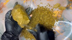 Чистка глины Ирис и Голд #асмр #глина #мел #чистка #асмрглина