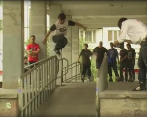 [aggressive inline] In Motion (Bonus)