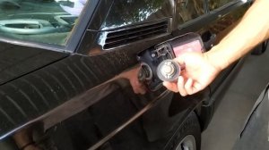 Заправщик сломал крышку бензобака? Что делать?