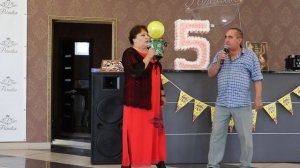 песня "Снег" поют  Исаевы Анатолий и Елена